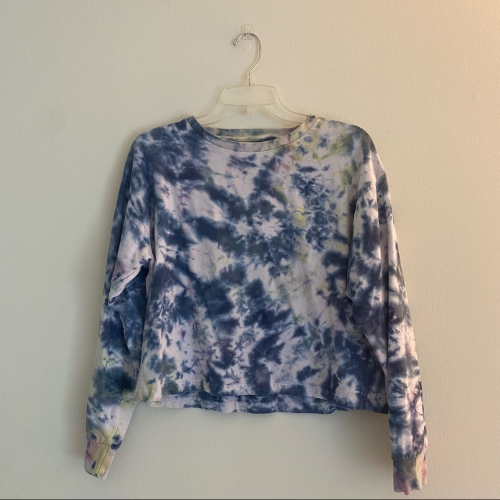 Tie Dye Cropped Long Sleeve Crew Neck